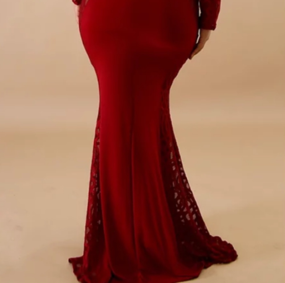 Clothing - Picture 3 of 3